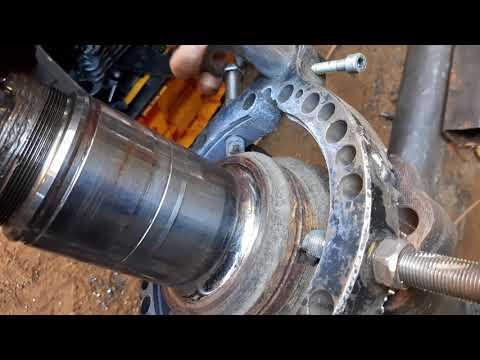 Видео: Восстановление резьбы на оси SAF.