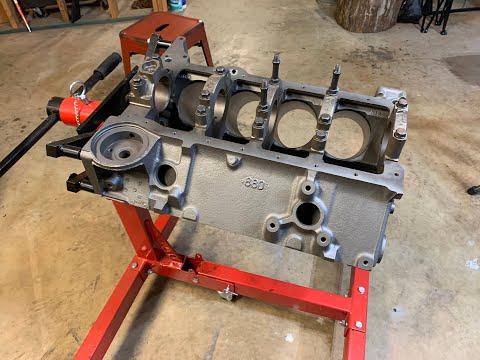 Видео: 78 Camaro Restoration ep7 - Очистка блока цилиндров 383!!!