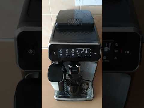 Видео: Обзор Philips EP3246/70 Series 3200 LatteGo