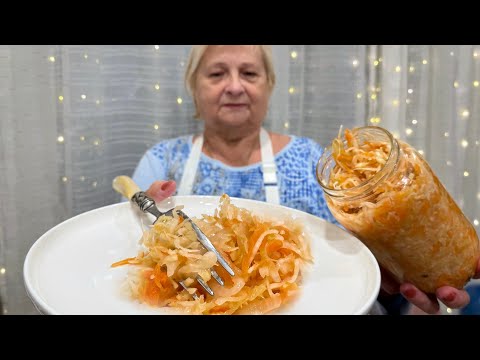 Видео: КВАШЕНАЯ КАПУСТА!  ВКУСНЫЙ ПРОСТОЙ РЕЦЕПТ КВАШЕНОЙ КАПУСТЫ ! КАПУСТА БУДЕТ ХРУСТЯЩЕЙ И СВЕТЛОЙ!