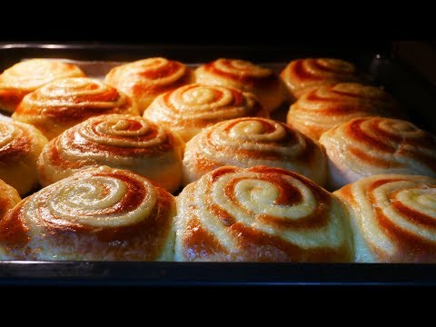 Видео: НЕВЕРОЯТНО Вкусные Булочки КЛУБНИЧНОЕ ИСКУШЕНИЕ  клубничный конфитюр ВЫПЕЧКА с клубникой и заварным
