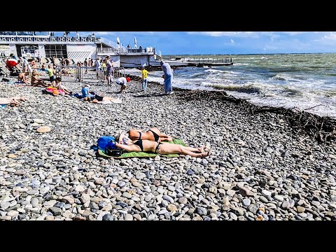 Видео: СОЧИ ПОСЛЕ ПОТОПА. ТУРИСТКИ в ВАЛЕЖНИКЕ. ЧЕРНОЕ МОРЕ стало по-настоящему ЧЕРНЫМ. ОТДЫХ ИСПОРЧЕН?