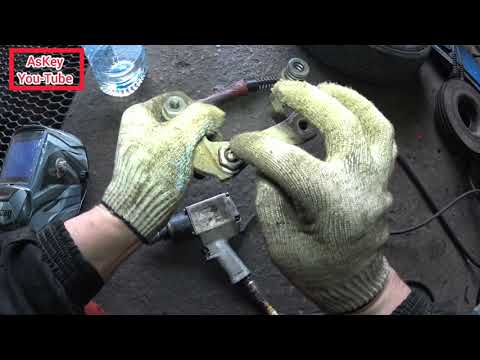 Видео: ✅ ✌🎥🛠👍Обломил болт, крепления суппорта. Как  выкрутить???
