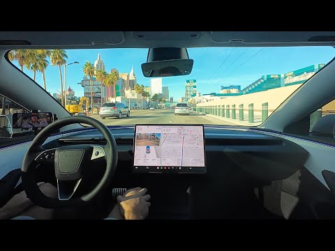 Видео: Tesla Self-Driving (v14) против Лас-Вегас-Стрип (Это безумие)