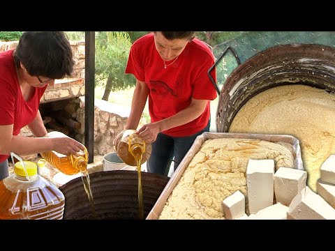 Видео: Мыло с пригоревшим маслом для жарки. Вот как эти отходы перерабатываются дома для изготовления мыла