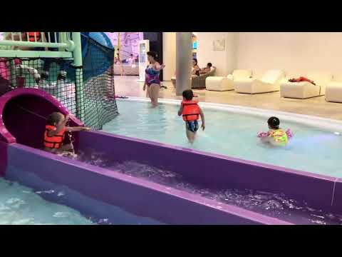 Видео: Куда пойти с детьми - Аквапарк Лужники