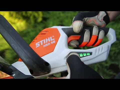 Видео: Обзор аккумуляторных ножниц STIHL HSA 45 (мотоножницы штиль)