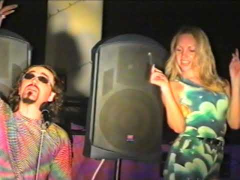 Видео: Богдан Титомир - Сочи 1999 Кинотавр