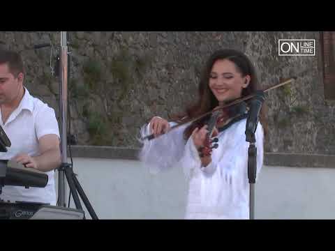 Видео: Марина і компанія - онлайн-концерт 🔥❤️🔥 (м. Мукачево, замок Паланок)