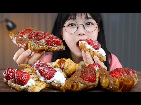 Видео: АСМР ЕДА КРУАССАНЫ С КЛУБНИКОЙ🍓🥐 | MUKBANG | EATING SHOW