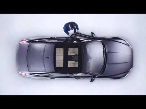 Видео: Jaguar XJ | Функция закрывания автомобиля без ключа