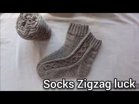 Видео: Попетельный, подробный МК "Socks Zigzag luck" .Уровень сложности ⭐️