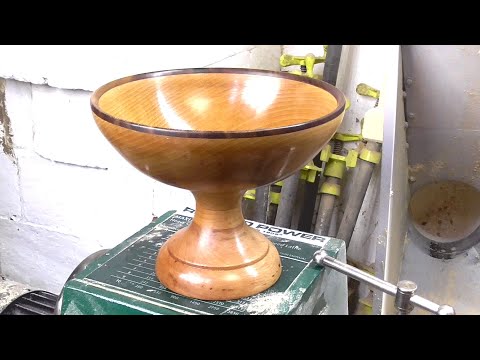 Видео: Буковая ваза на ножке, под маслом, с дорогущей ореховой каёмкой.