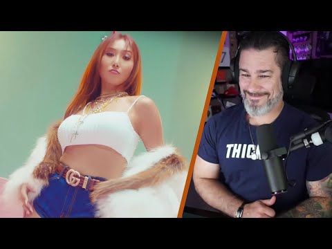 Видео: Реакция режиссера - HWASA - клип «I Love My Body»