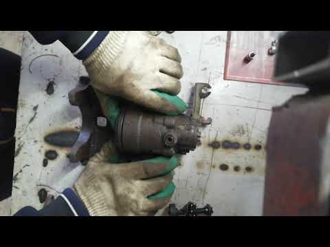 Видео: Ремонт заднего суппорта Iveco Daily 2008 года выпуска 3.0 дизель. (часть 2)