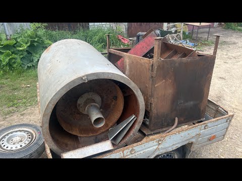 Видео: ВСКРЫЛИ ГАРАЖ И ЗАРАБОТАЛИ НА МЕТАЛЛОЛОМЕ!