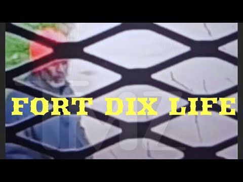 Видео: Дидди замечен в тюрьме с ПОЛНОЙ седой бородой | Жизнь в Форт-Диксе раскрыта 👀 Стирка белья — его ...