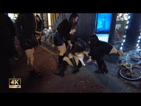 Видео: ［Hongdae 4K］ Ночная прогулка по Сеулу!! ~ Совершенно сумасшедшая клубная улица в Хондэ ~ !!