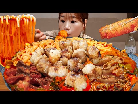 Видео: Sub)Real Mukbang- Острые говяжьи кишки Hot Pot🔥 Лапша 🍜 Крабовый кимбап 🍙 АСМР КОРЕЙСКАЯ ЕДА