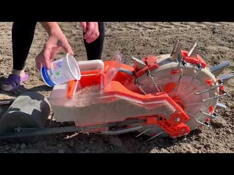 Видео: Китайские сеялки класс, посев и посадка сахарной кукурузы!