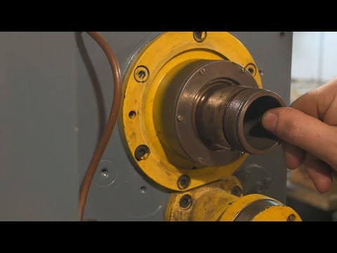 Видео: Подготовка коробки скоростей ИЖ 250 ИТВ к установке и восстановление корпуса электрического шкафа