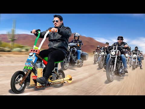 Видео: Я построил мотоцикл из мусора