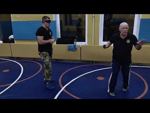 Видео: Ножевой бой. Нелетальная техника. В. Н.Крючков