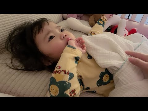 Видео: [SUB] Болтливая кореянка притихла, узнав, что ей нужно сделать прививку. 💉