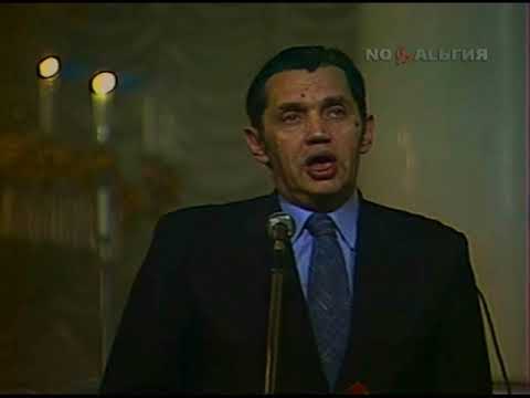 Видео: Роберт Рождественский - Пуля (Стихи). Читает автор