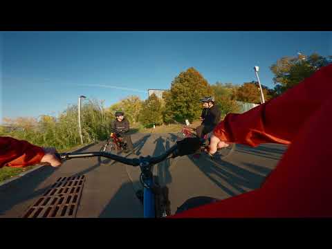 Видео: Катаюсь на чужих велосипедах весь день / попили кофе с Арменом