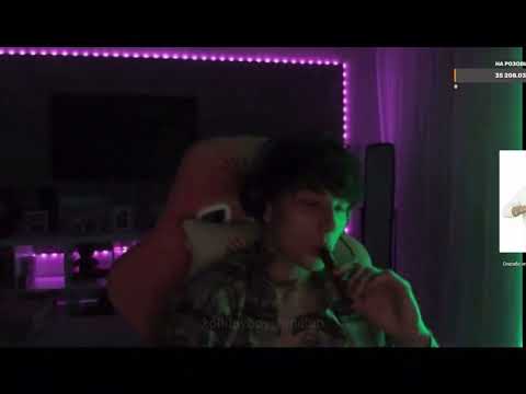 Видео: Xolidayboy – Танцы под луной (?) | 03.04.2023 twitch