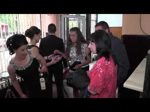 Видео: АБИТУРЕНСКИ БАЛ НА МЕХМЕТ УСТИНА ЧАСТ 1