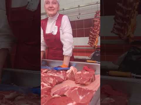 Видео: Саратов. Сенной рынок.  Где конина?