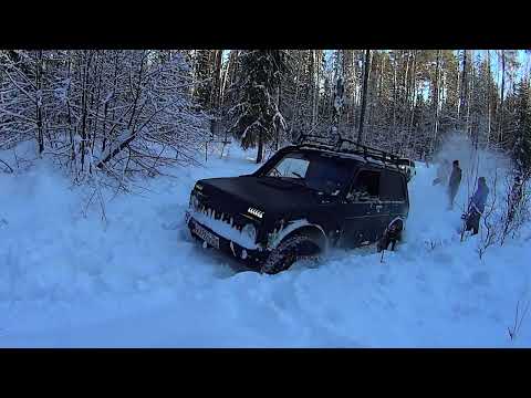 Видео: НИВЫ по жесткому и глубокому снегу! 31 колеса не помогли!