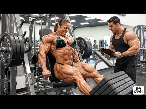 Видео: Как построить тело, вызывающее уважение, не говоря ни слова | Женский бодибилдер