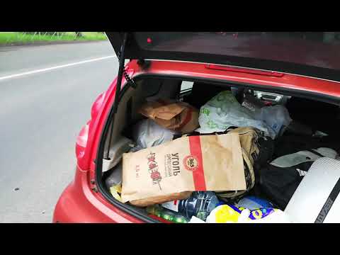Видео: Peugeot 107 (2009), 1.0 AMT. На рыбалку из Санкт-Петербурга в Карелию.