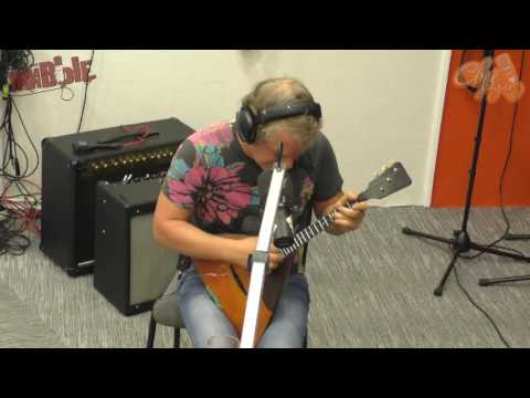 Видео: Алексей Архиповский – Маленькая Вещь