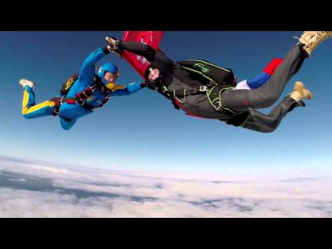 Видео: Прыжок в честь Дня Победы