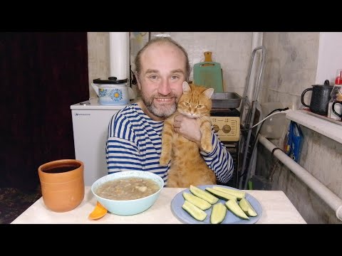 Видео: Обед с Рыжулей. Спасибо за донат. Рабы в 21 веке. Мукбанг. Обжор. Еда на камеру. Диета. Шизофрения.