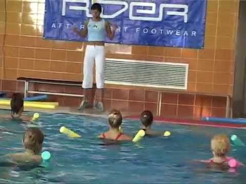 Видео: Аквааэробика с нудлами