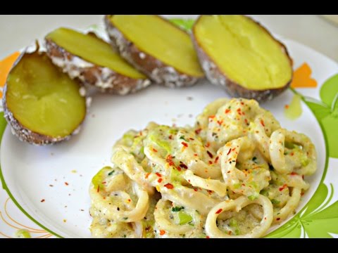 Видео: Вкуснейшие кальмары в сметанном соусе, менее чем за 15 минут. Просто рецепт.