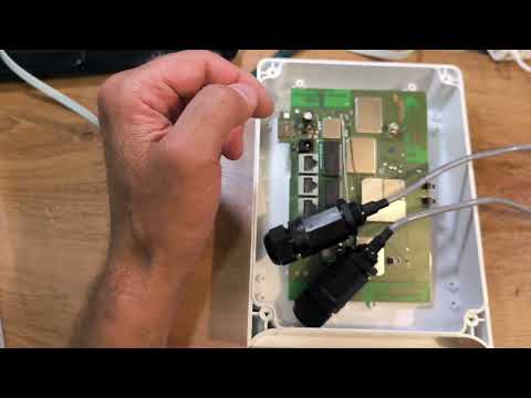 Видео: Всего за 8000 рублей отличная основа для уличного 4G+/Gigabit LAN роутера собственными руками_КоПСС