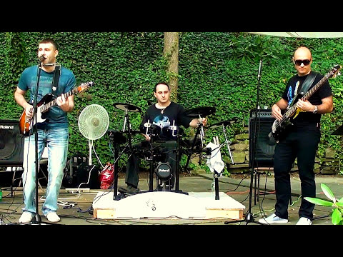 Видео: Белая Дверь - Намёк / Namek Band (Алла Пугачева cover) @ Cleveland Cultural Gardens, Aug 27, 2017