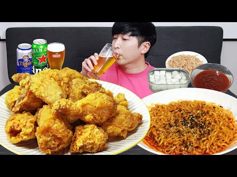 Видео: Жареный цыпленок домашнего приготовления и острый жареный рамэн MUKBANG ASMR REAL SOUND Eating Show
