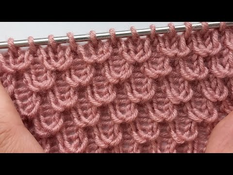 Видео: 💯ИДЕАЛЬНО! ЭТОТ узор спицами СМОТРИТСЯ БОГАТО, а вяжется просто