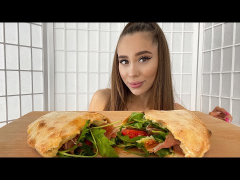 Видео: MUKBANG|Пицца Кальцоне🍕Предлагают продать канал😲🤨