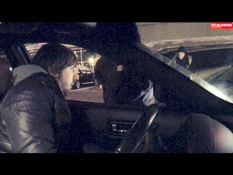 Видео: Полицейские избивают Полицейского ч1