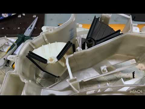 Видео: Полная разборка и сборка с  заменой заслонок отопителя салона рав4. #rav4 #toyota подробная