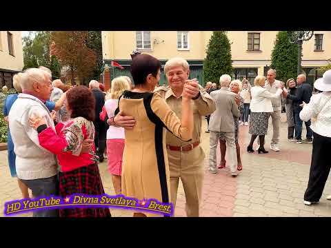 Видео: И снова волшебные танцы и хорошее настроение. And again magical dancing and good mood.