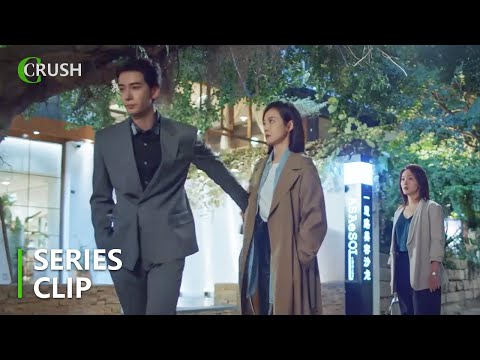 Видео: Обычно спокойный CEO, Когда его возлюбленную оклеветала порочная женщина, он впал в ярость!💼💘